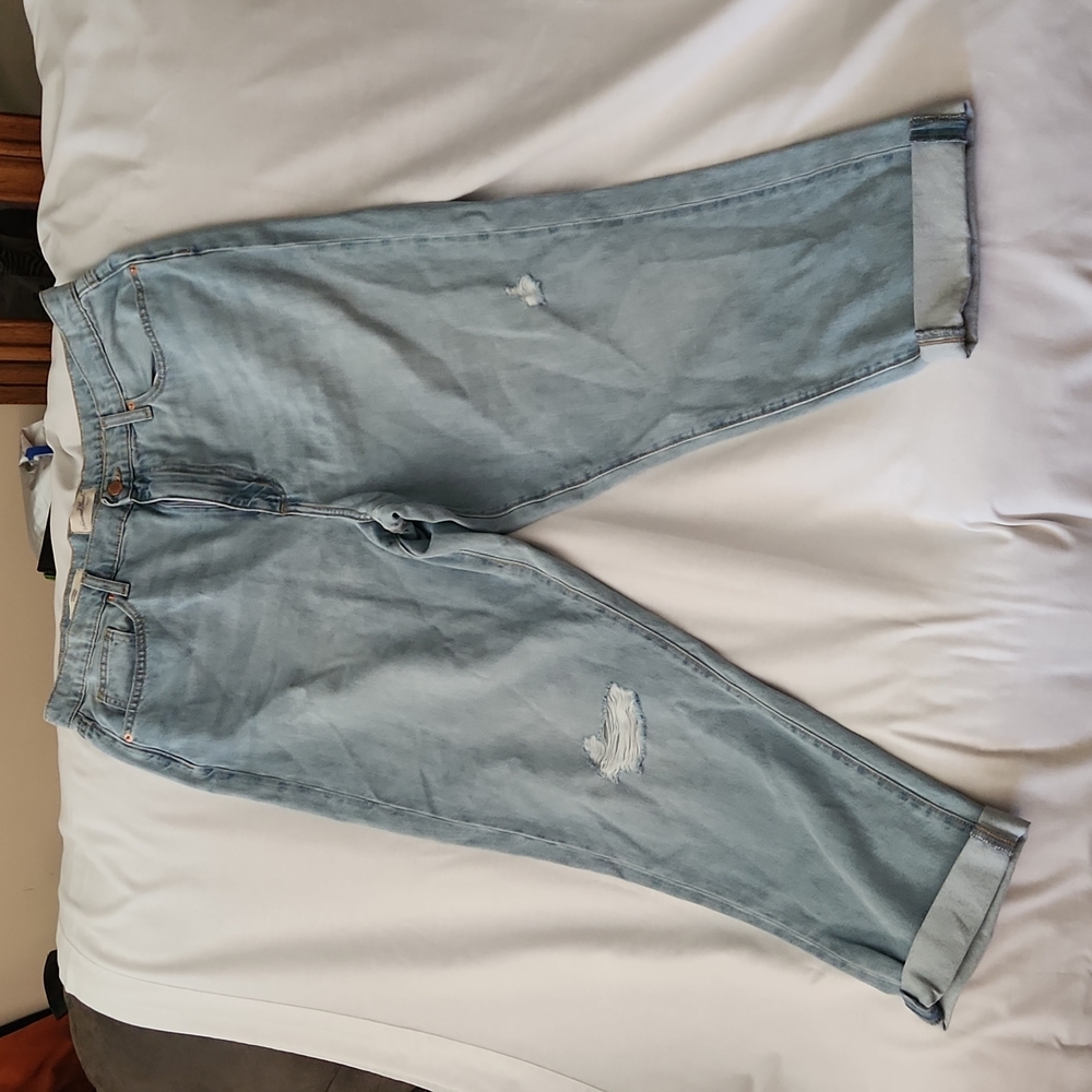 Midrise boyfriend jeans
